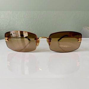 CHANEL sunglasses